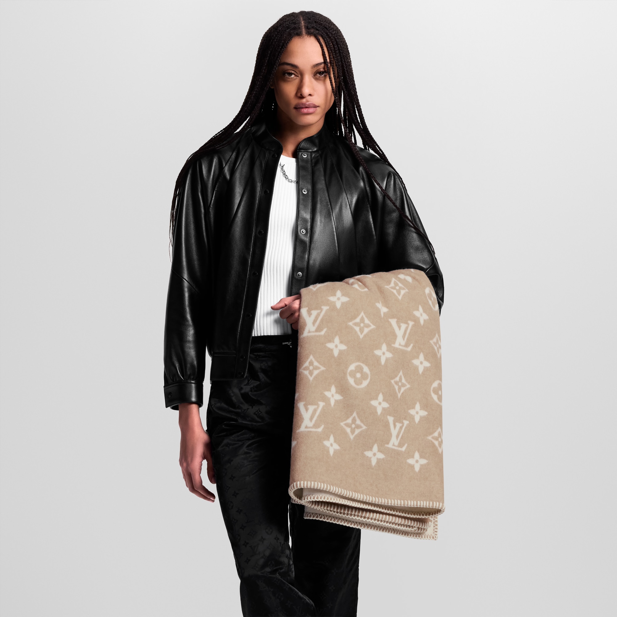 小物 LOUISVUITTON Ultimate Monogram Square 90 S00 - Women - Accessories